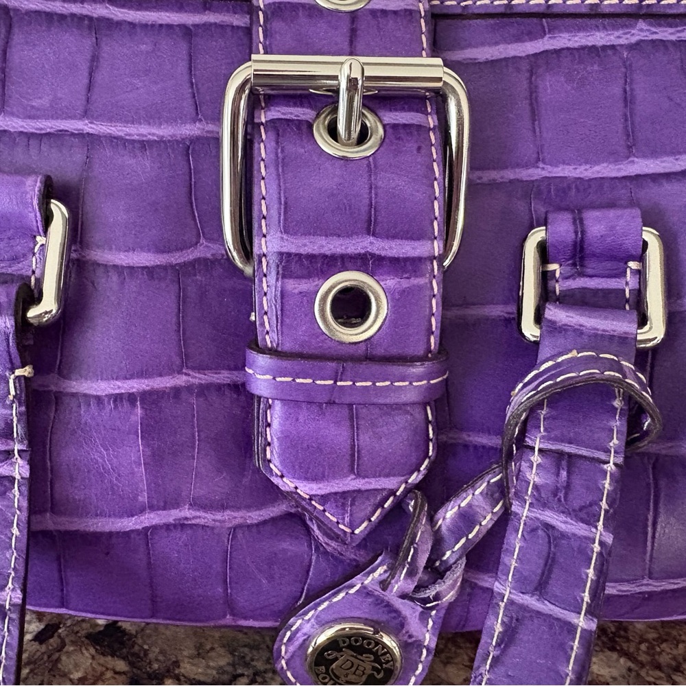 Purple Crocodile-Embossed Shoulder Bag with Gold Accents - Picture 6 of 6